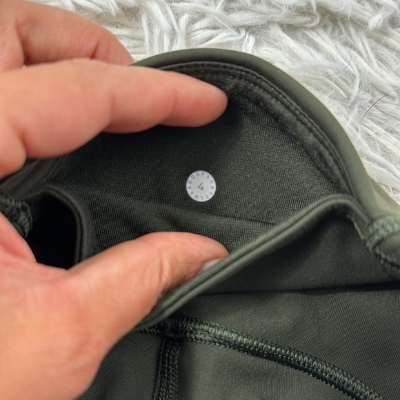 🔥$SALE$🔥 Lululemon Train Times Crop 17" Dark Olive - Picture 4 of 5